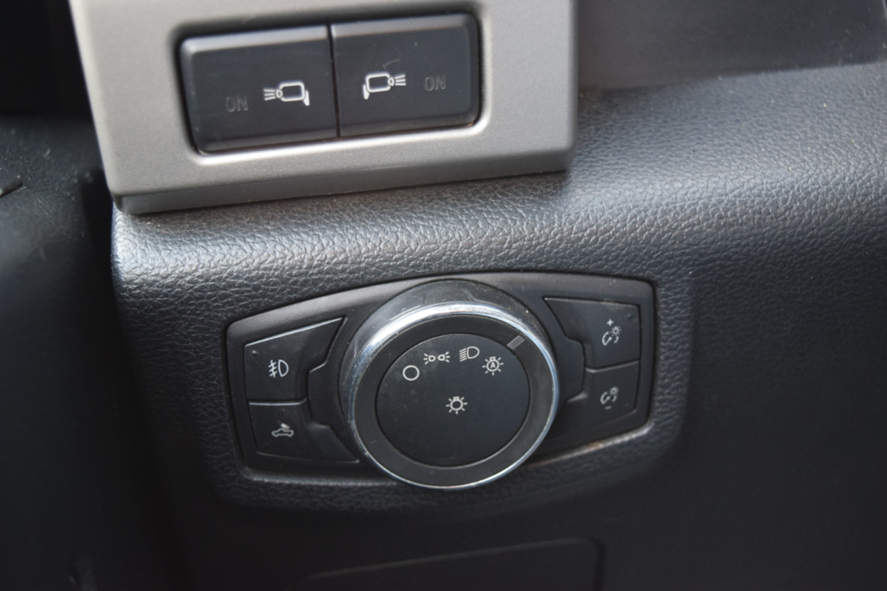 Ford F-150 4WD SuperCrew 145" King Ranch 2016