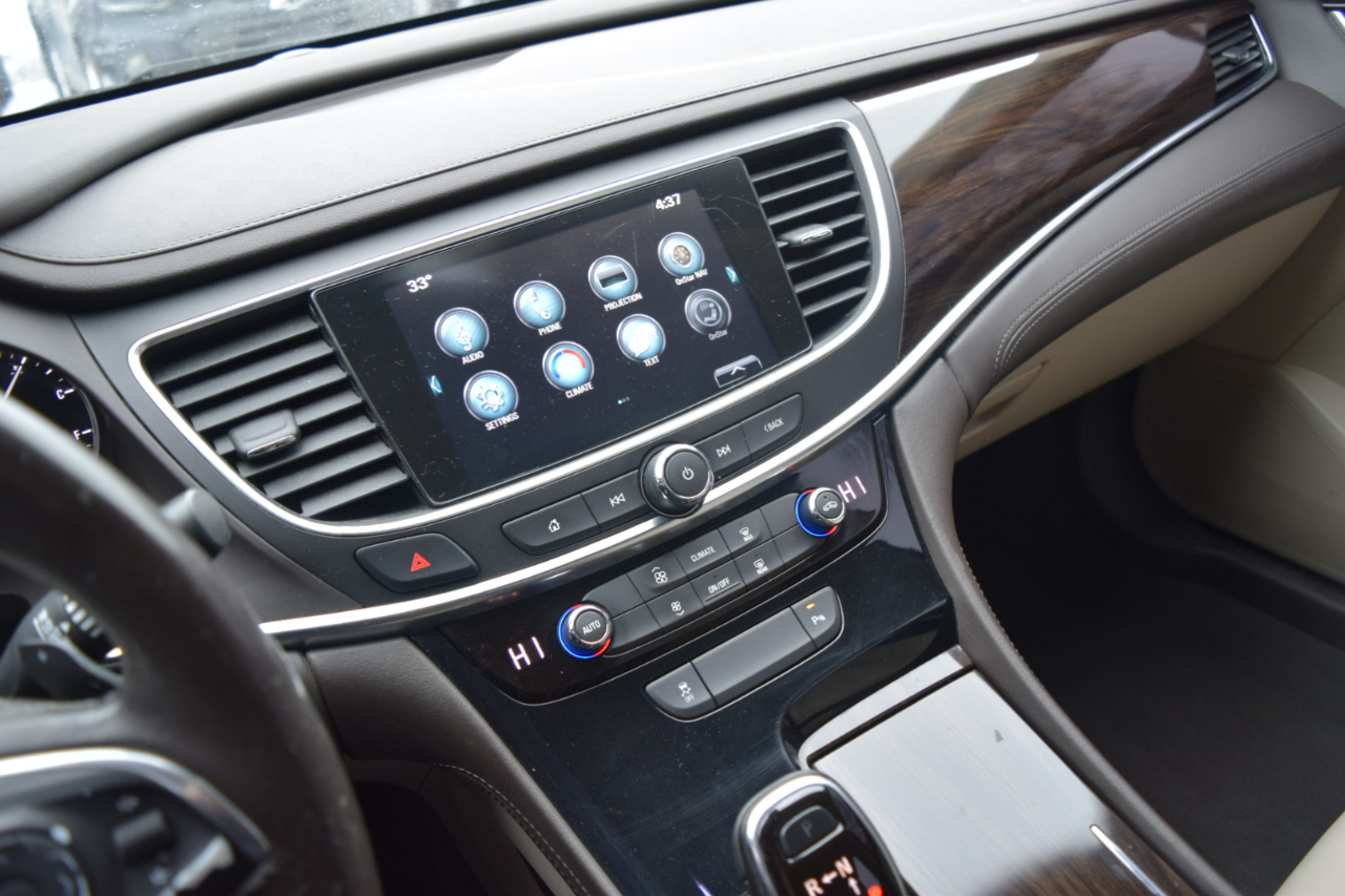 Buick LaCrosse 4dr Sdn Preferred FWD 2019