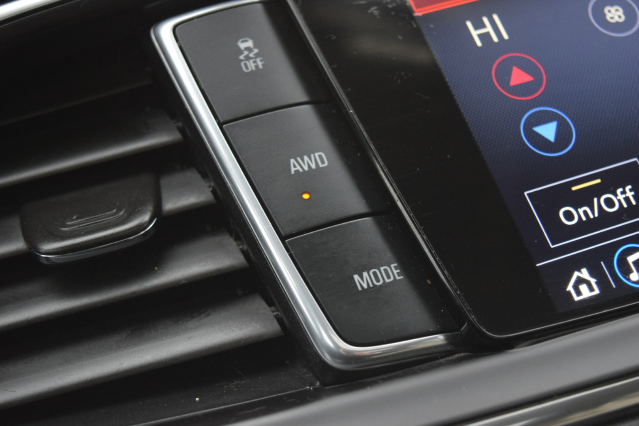 Buick Enclave AWD 4dr Essence 2021