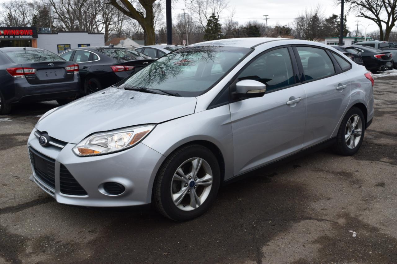 Ford Focus 4dr Sdn SE 2013
