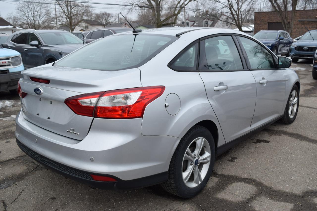 Ford Focus 4dr Sdn SE 2013