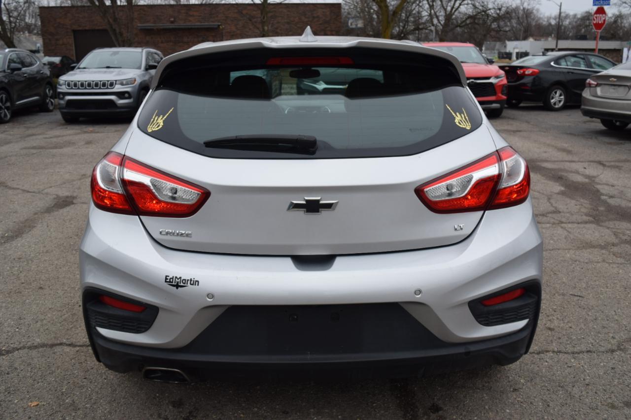 Chevrolet Cruze 4dr HB 1.4L LT w/1SD 2017