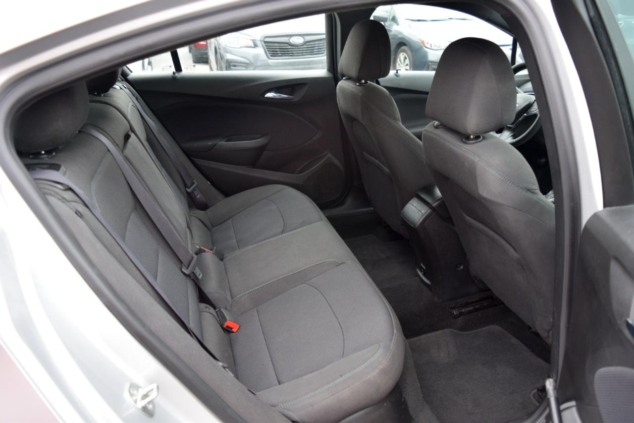 Chevrolet Cruze 4dr HB 1.4L LT w/1SD 2017