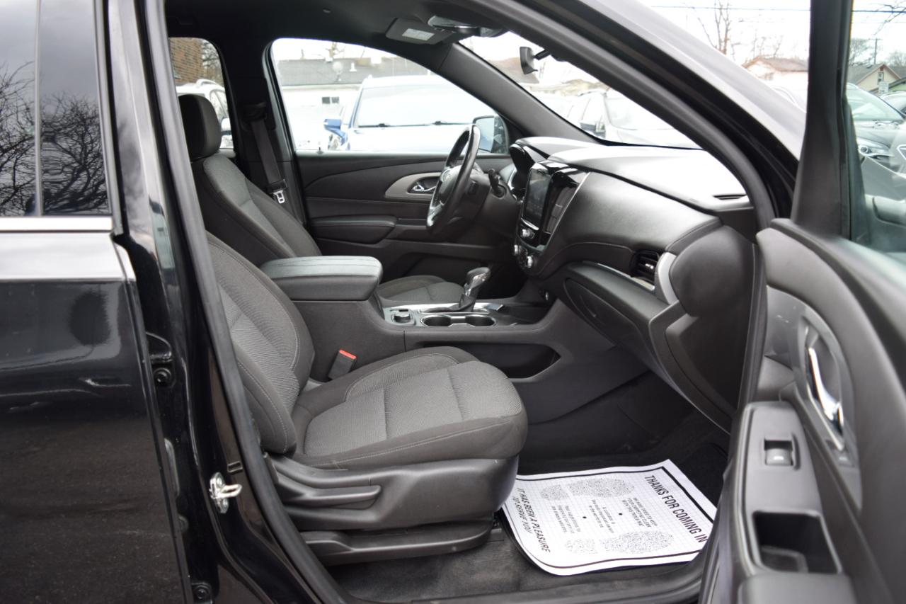 Chevrolet Traverse AWD 4dr LT Cloth w/1LT 2022