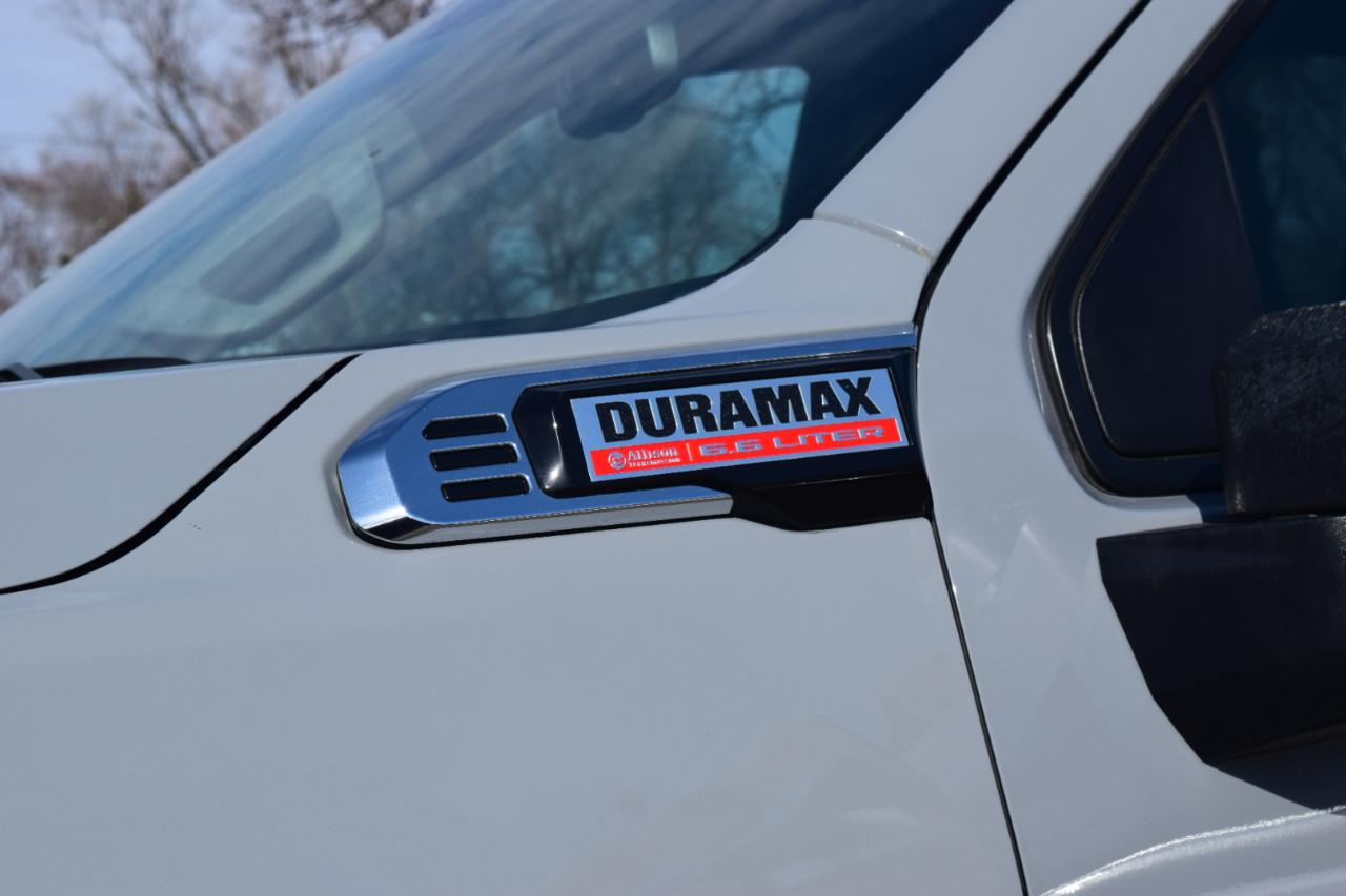 GMC Sierra 2500HD 4WD Crew Cab 159" Pro 2025