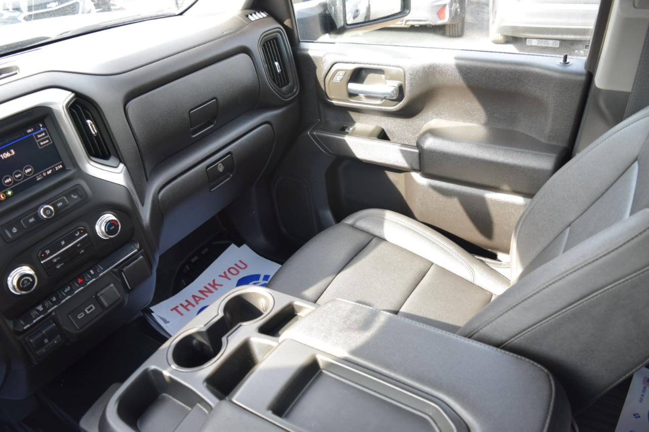 GMC Sierra 2500HD 4WD Crew Cab 159" Pro 2025