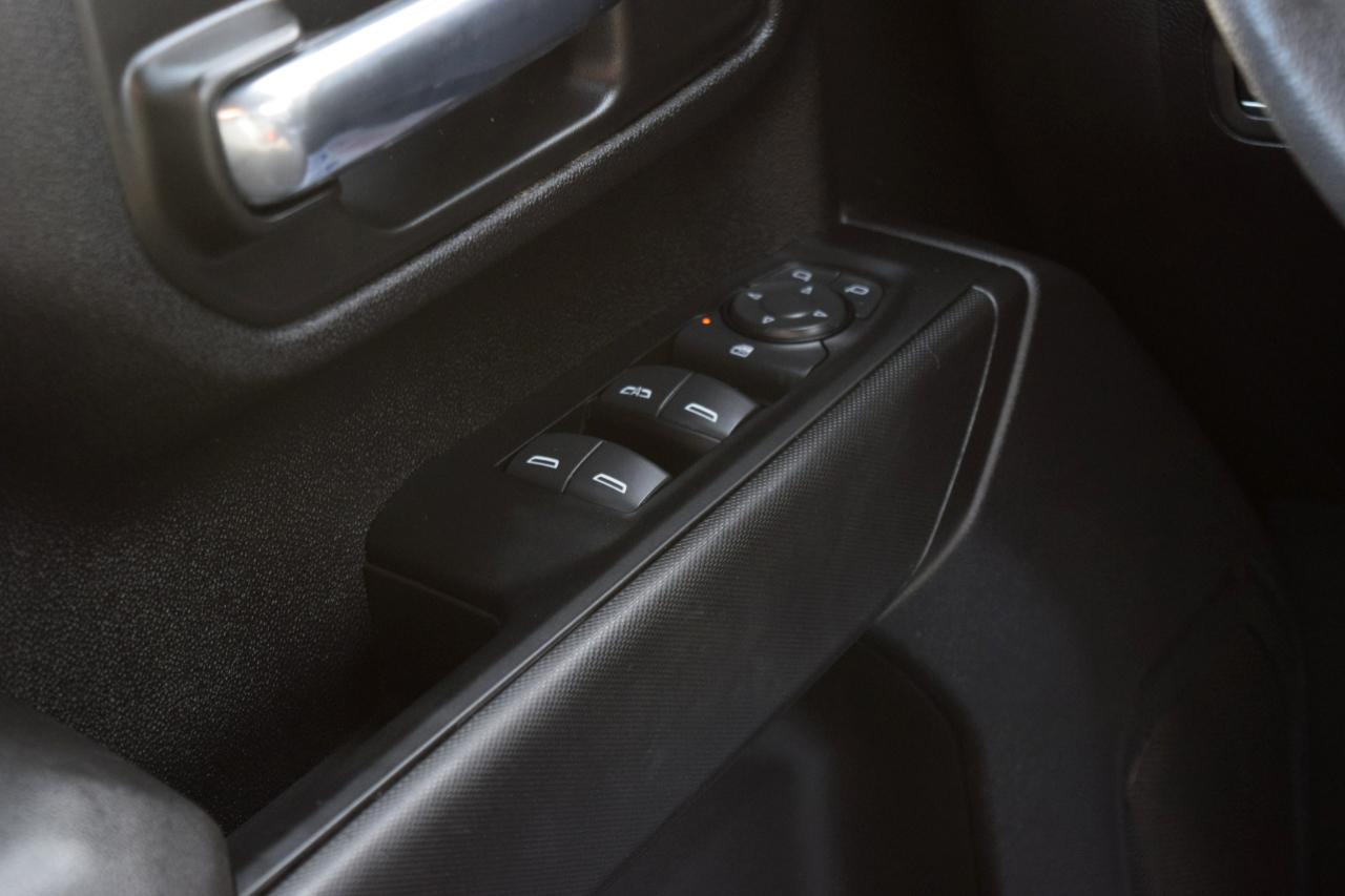 GMC Sierra 2500HD 4WD Crew Cab 159" Pro 2025