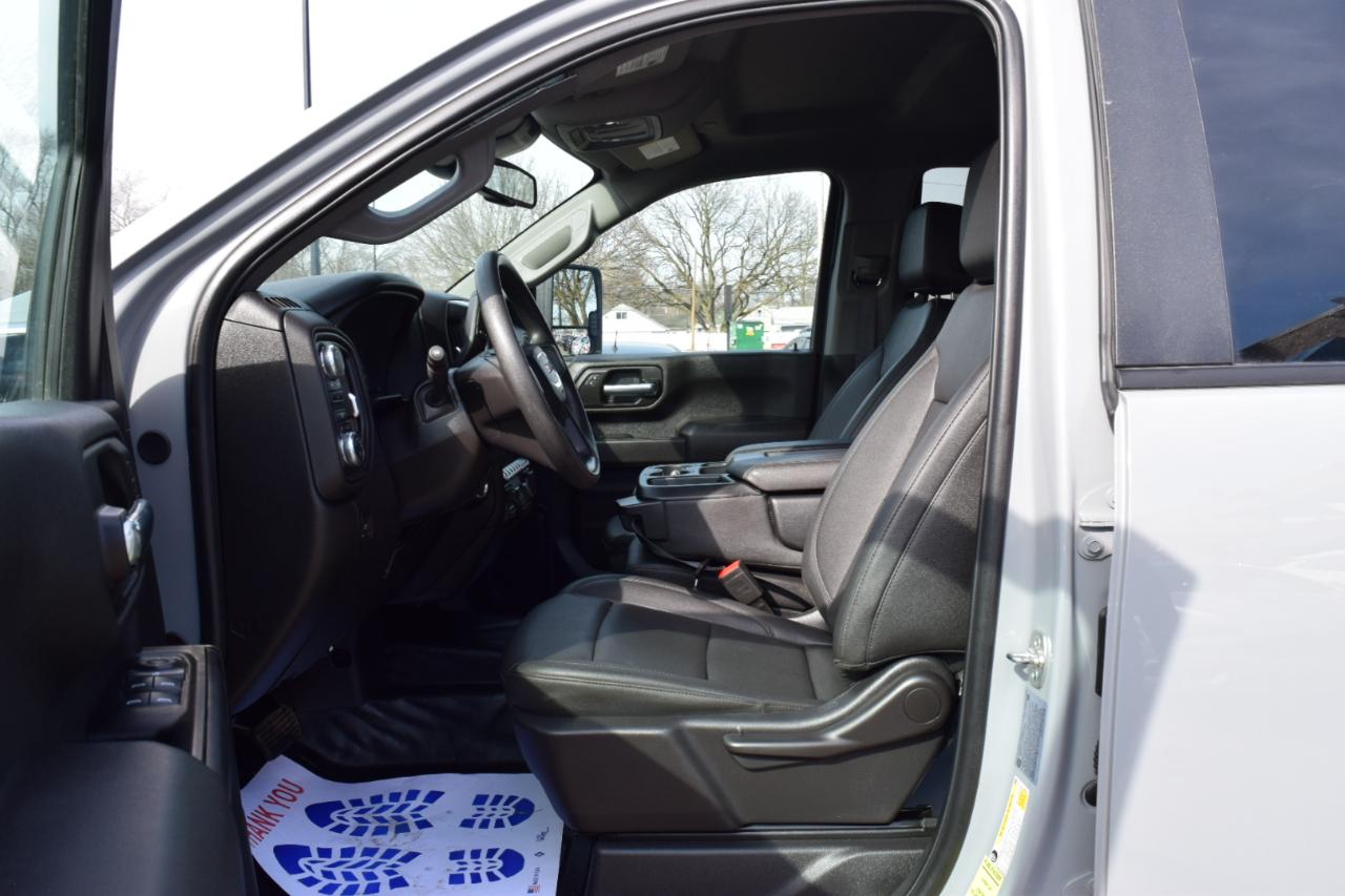 GMC Sierra 2500HD 4WD Crew Cab 159" Pro 2025