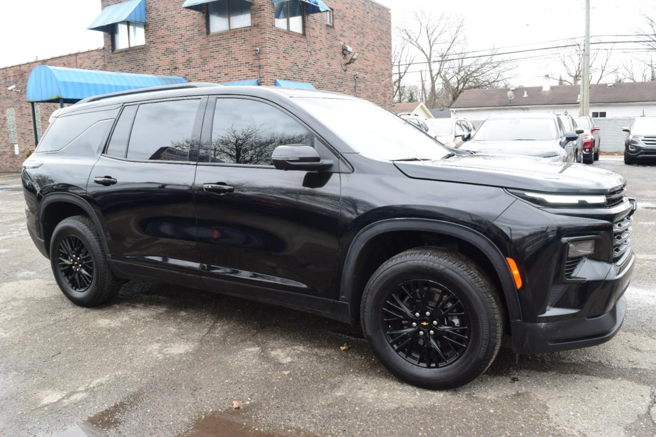Chevrolet Traverse 4dr LT w/1LT 2024
