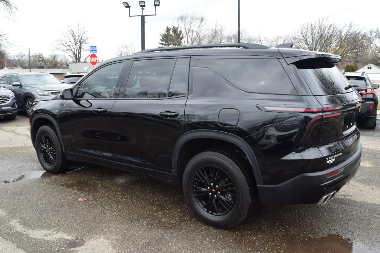 Chevrolet Traverse 4dr LT w/1LT 2024