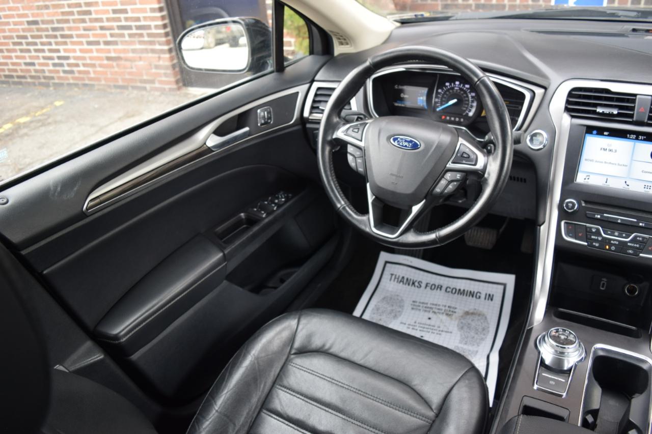 Ford Fusion SE FWD 2017