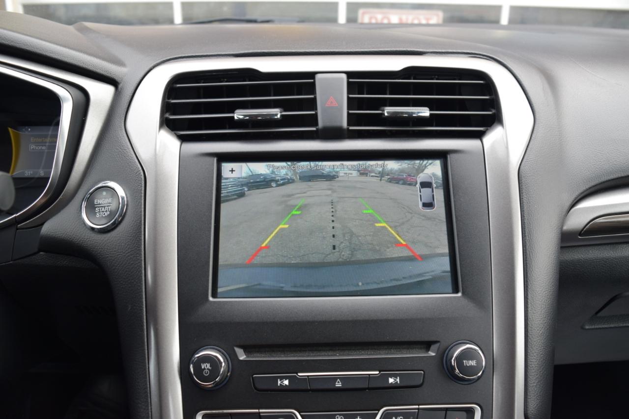 Ford Fusion SE FWD 2017