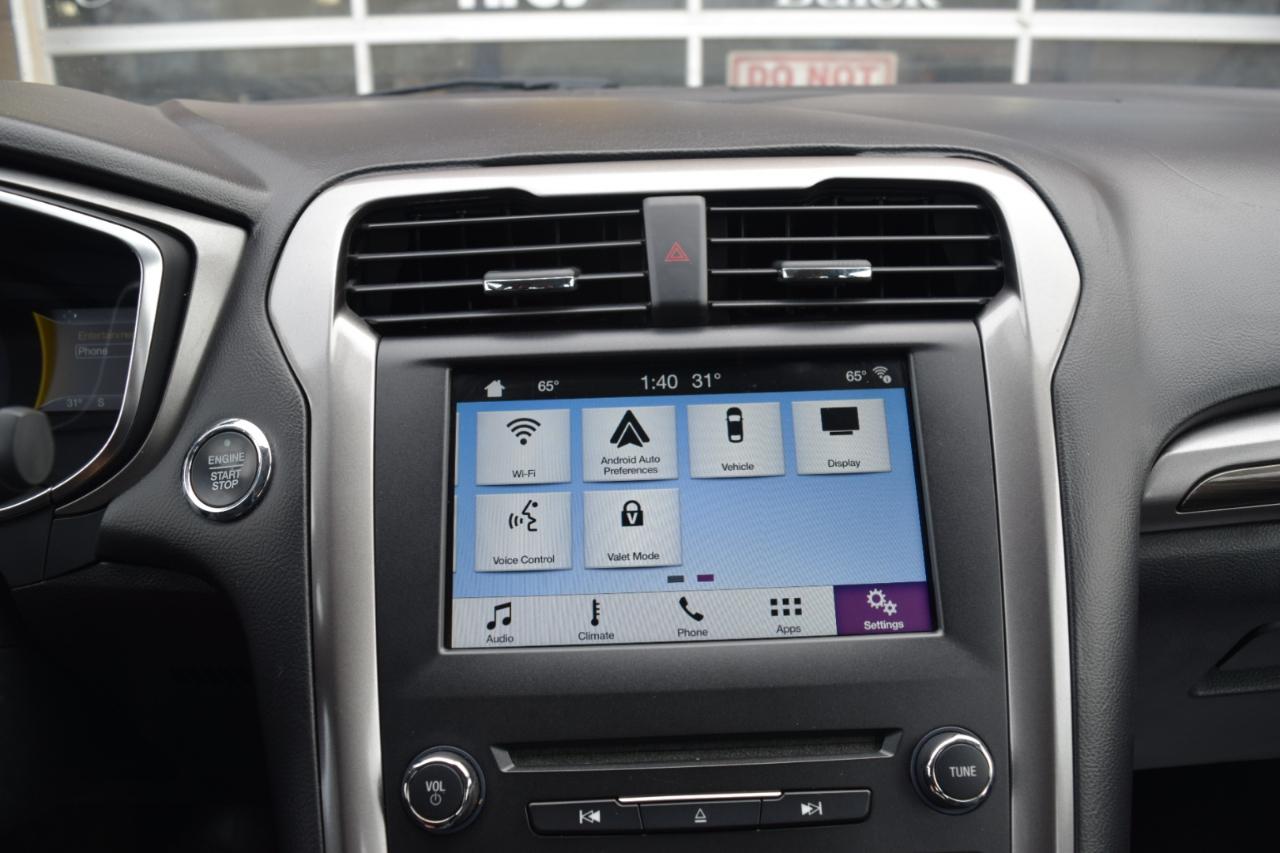 Ford Fusion SE FWD 2017