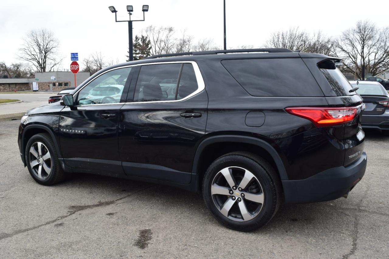 Chevrolet Traverse AWD 4dr LT Leather 2021