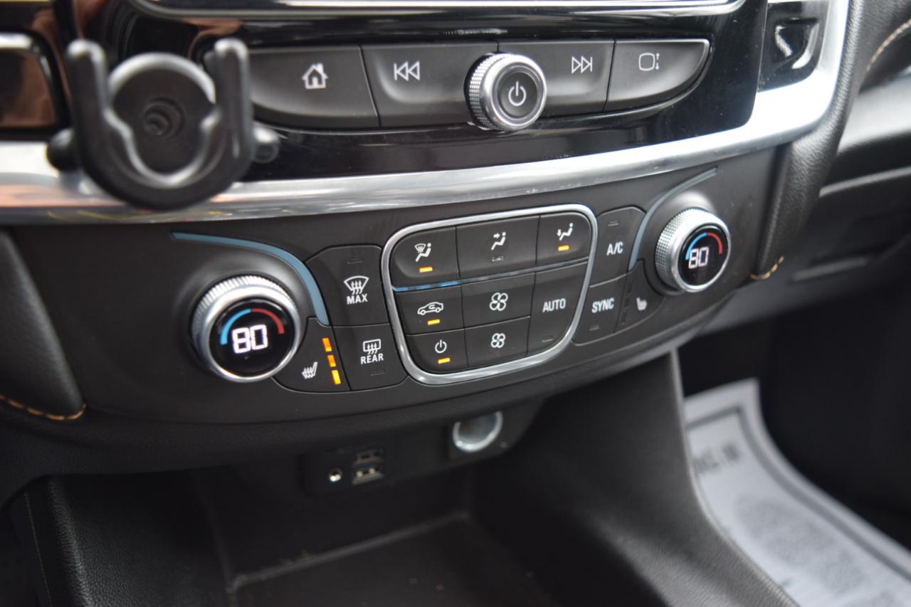 Chevrolet Traverse AWD 4dr LT Leather 2021