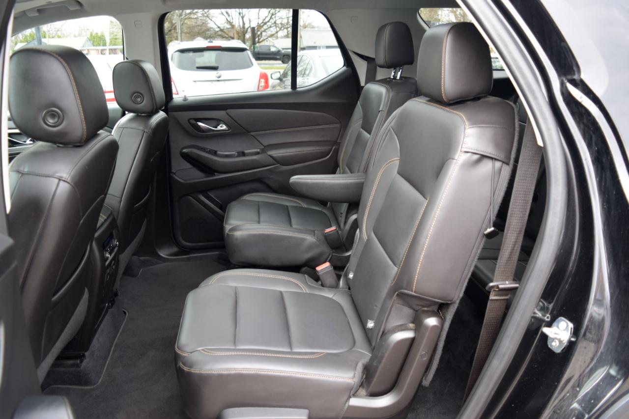 Chevrolet Traverse AWD 4dr LT Leather 2021
