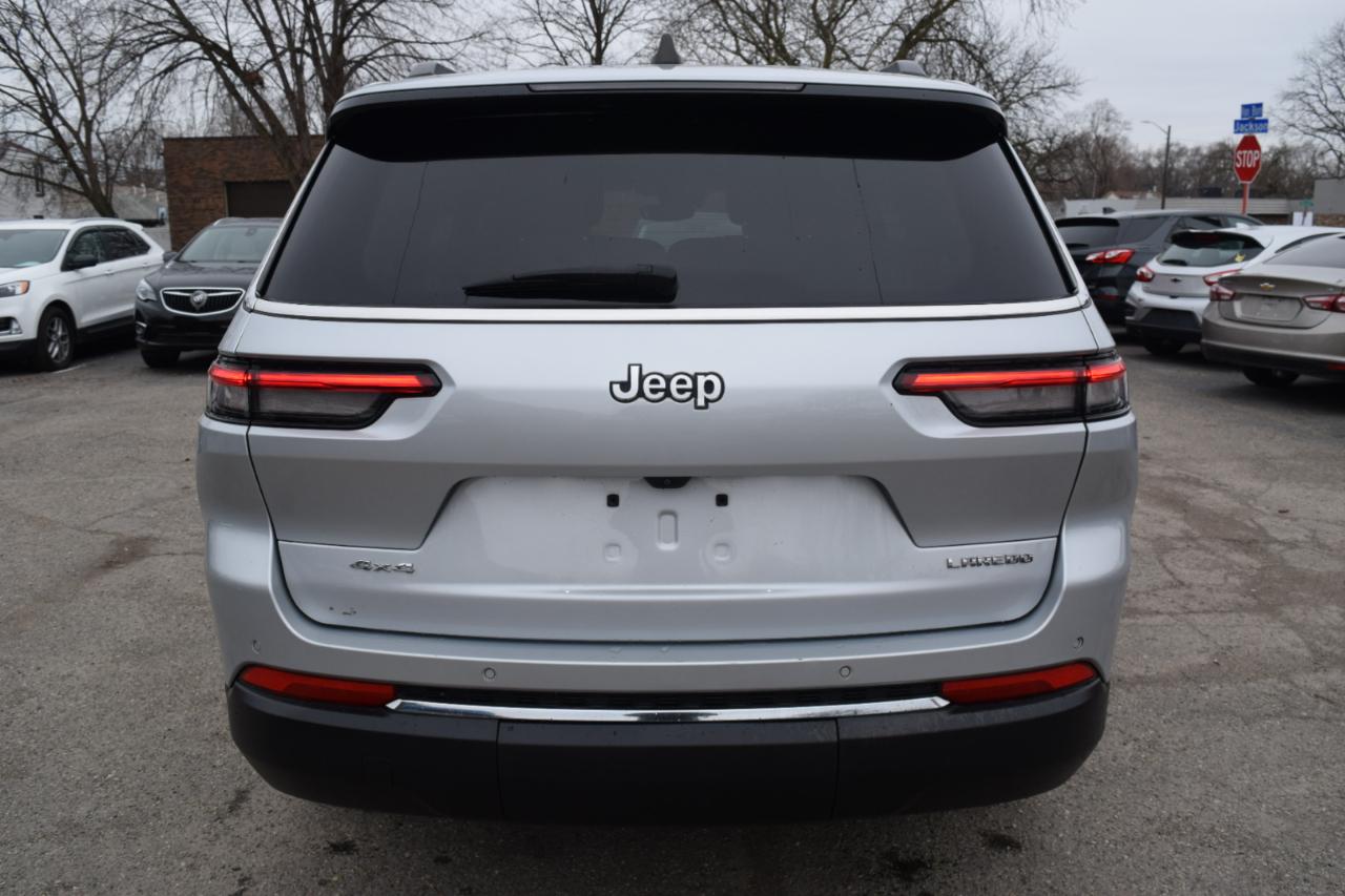 Jeep Grand Cherokee L Laredo 4x4 2023