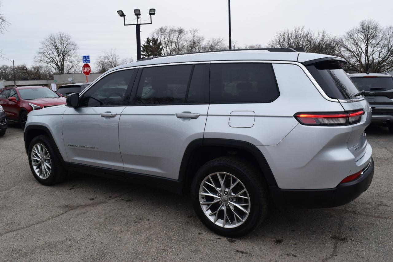 Jeep Grand Cherokee L Laredo 4x4 2023
