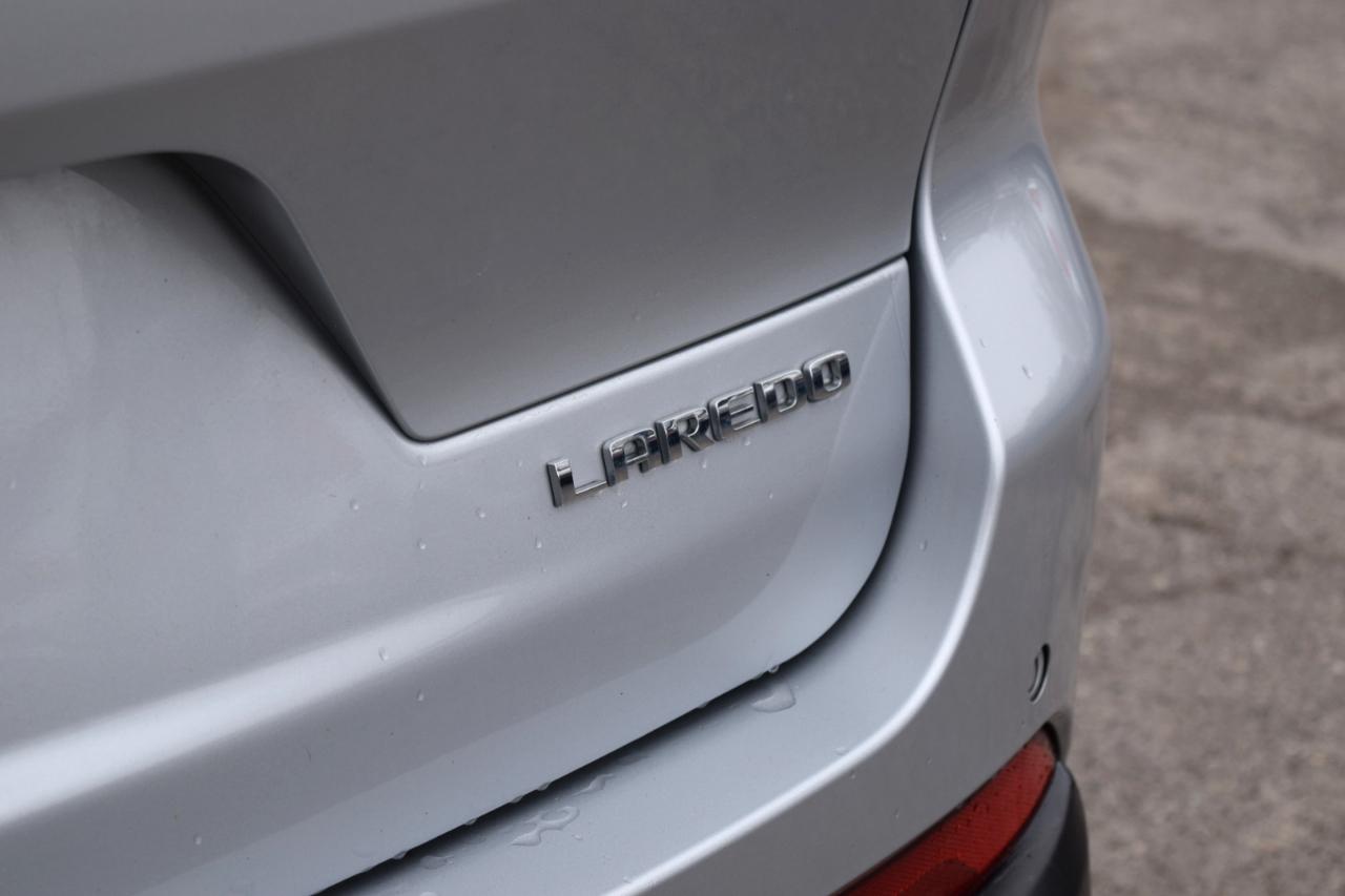 Jeep Grand Cherokee L Laredo 4x4 2023