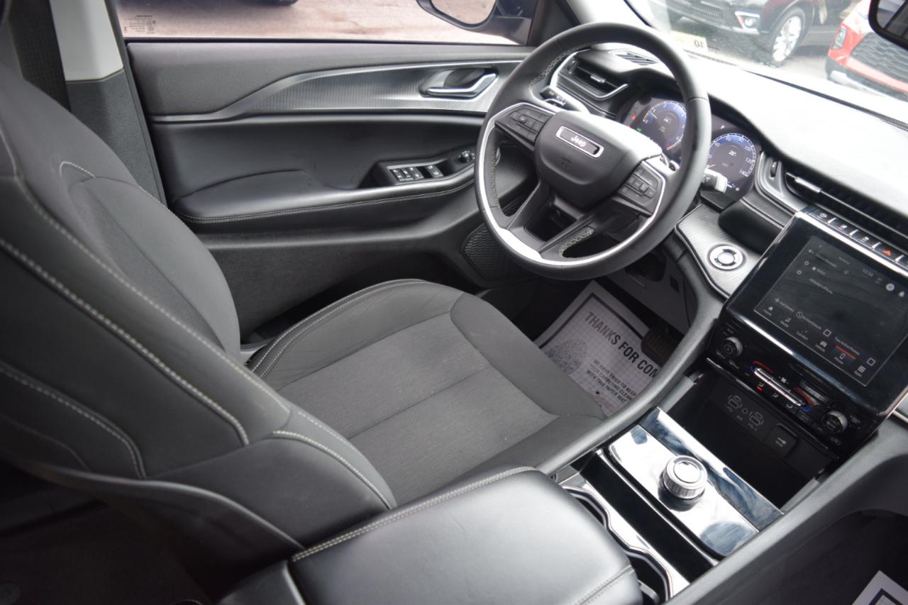 Jeep Grand Cherokee L Laredo 4x4 2023