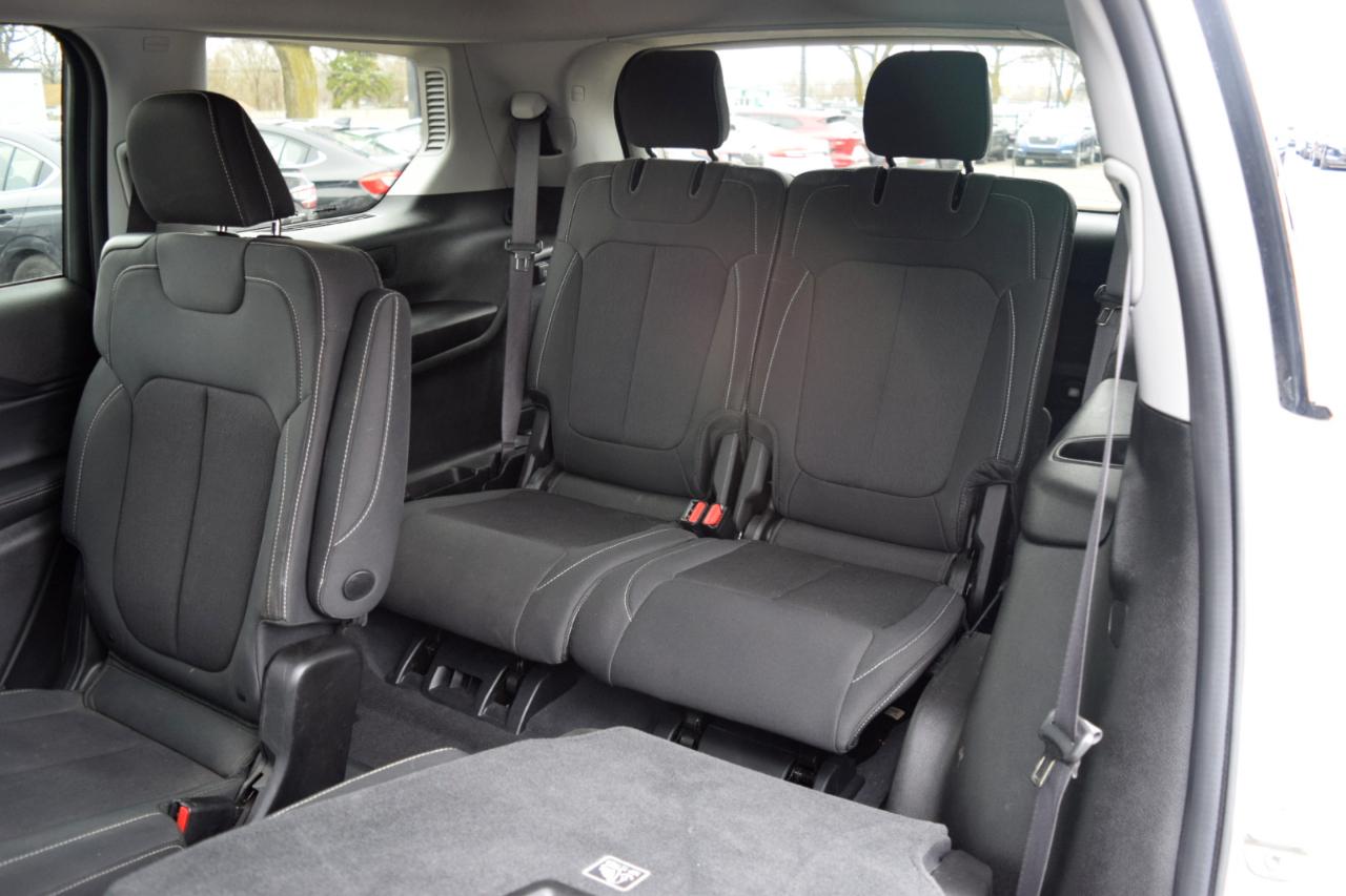 Jeep Grand Cherokee L Laredo 4x4 2023