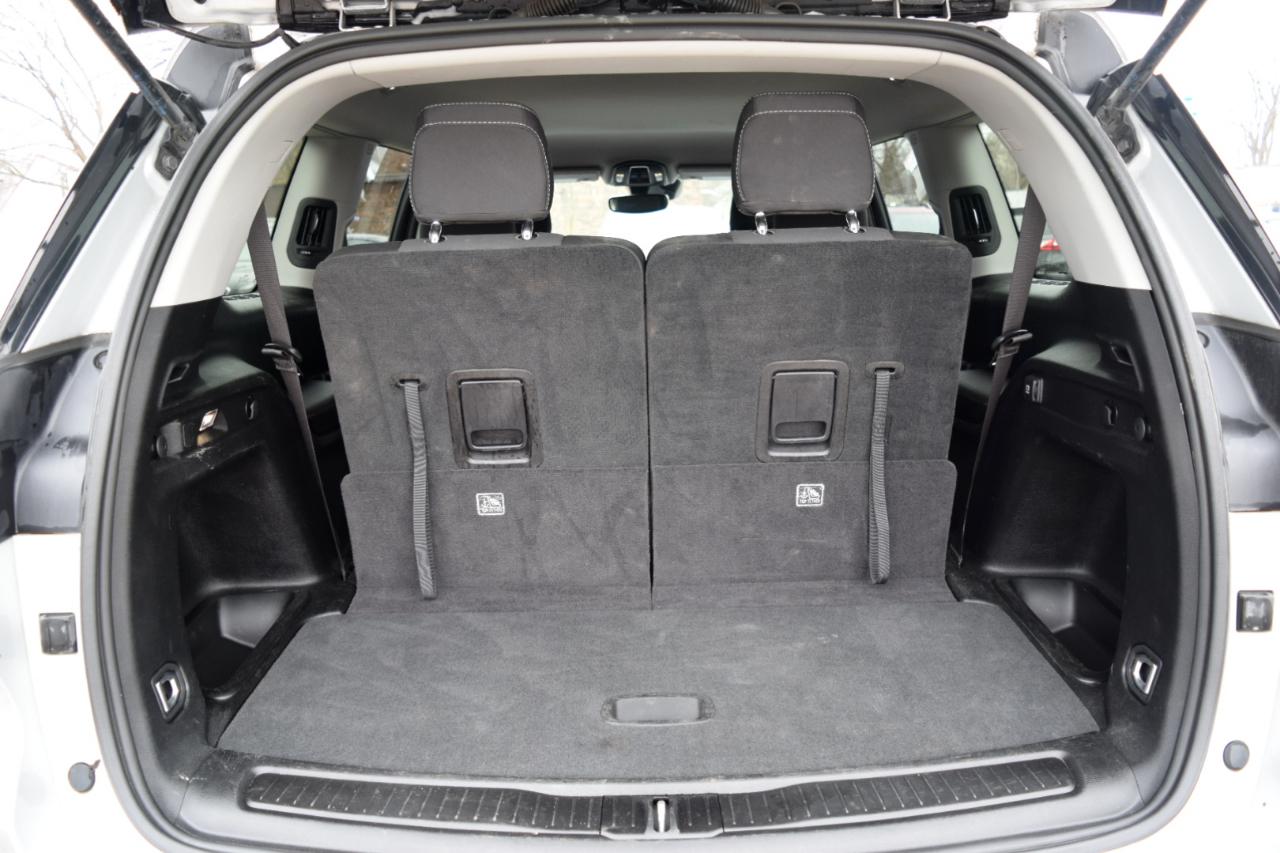 Jeep Grand Cherokee L Laredo 4x4 2023