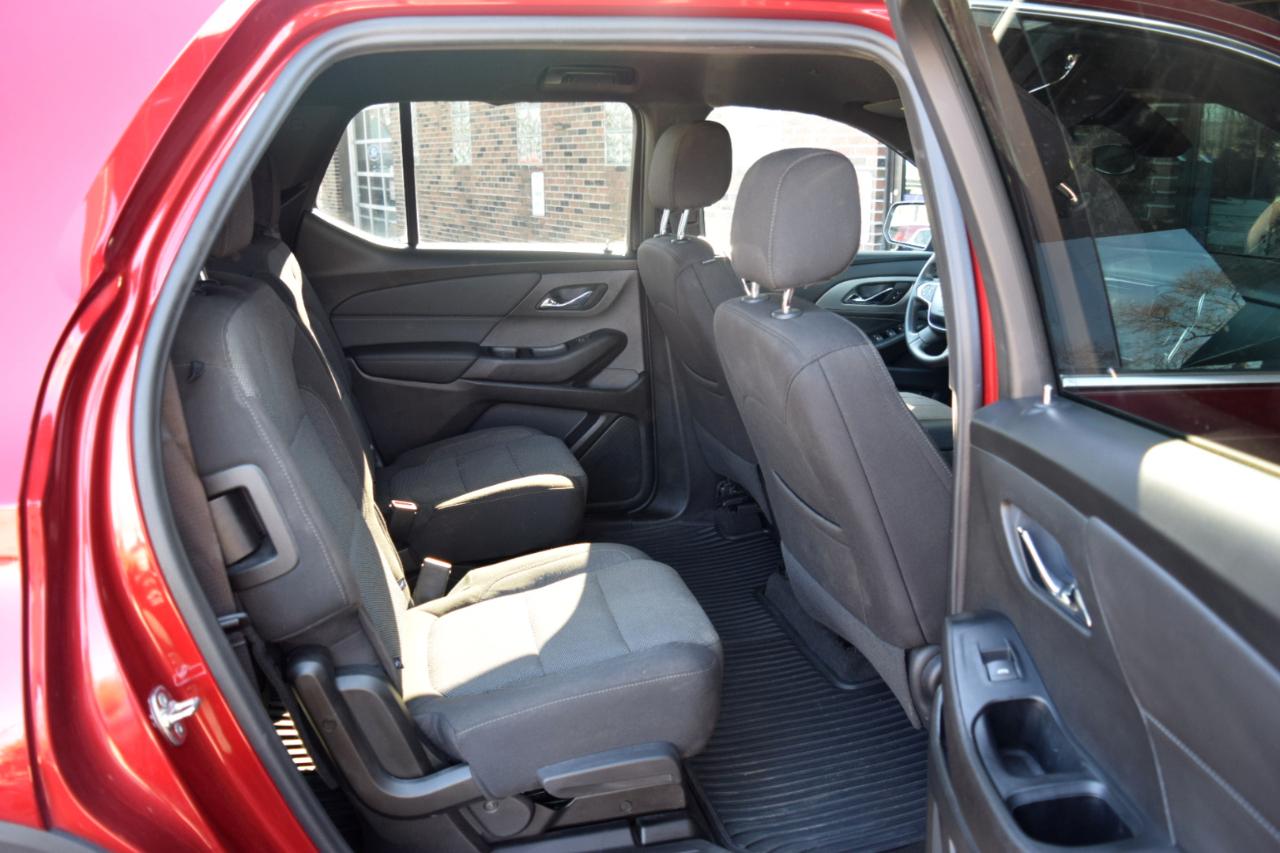 Chevrolet Traverse AWD 4dr LT Cloth w/1LT 2023