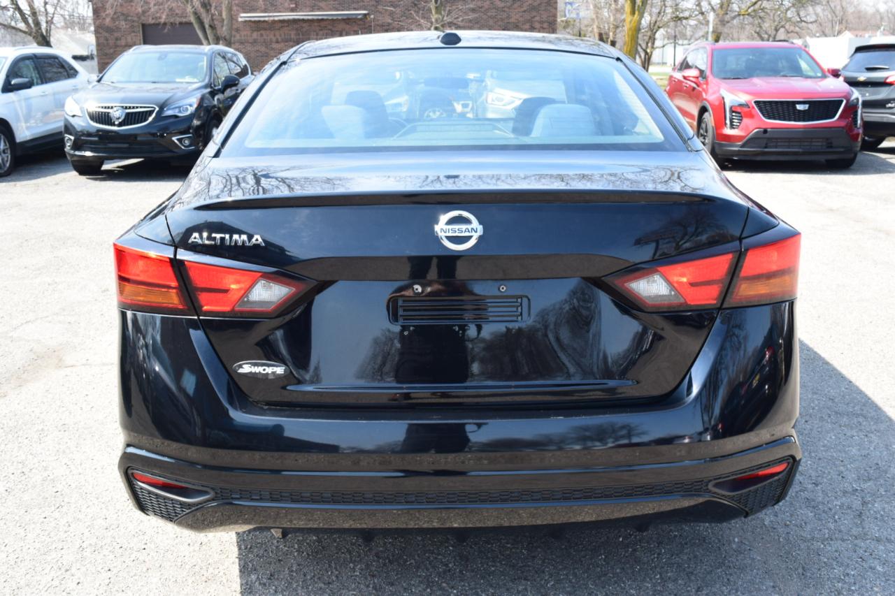 Nissan Altima 2.5 S Sedan 2019
