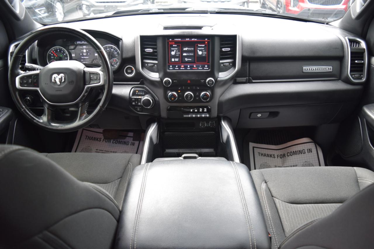 RAM 1500 Big Horn 4x4 Quad Cab 6'4" Box 2021