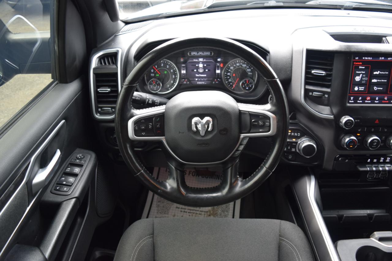 RAM 1500 Big Horn 4x4 Quad Cab 6'4" Box 2021