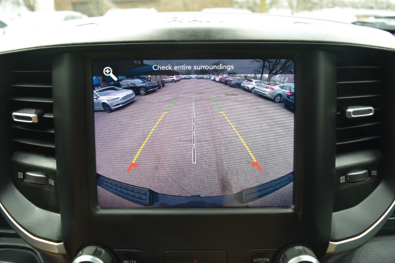 RAM 1500 Big Horn 4x4 Quad Cab 6'4" Box 2021