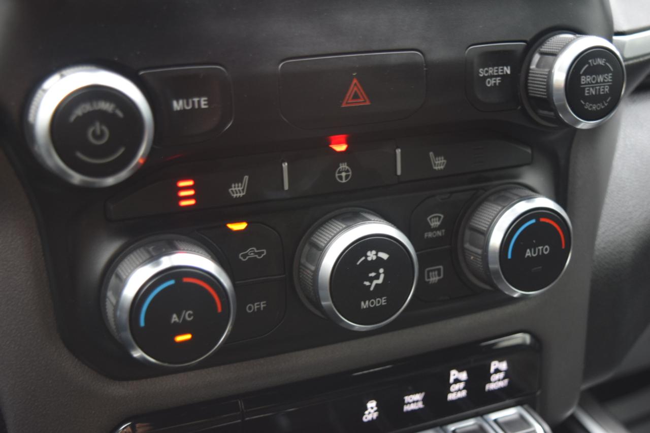 RAM 1500 Big Horn 4x4 Quad Cab 6'4" Box 2021