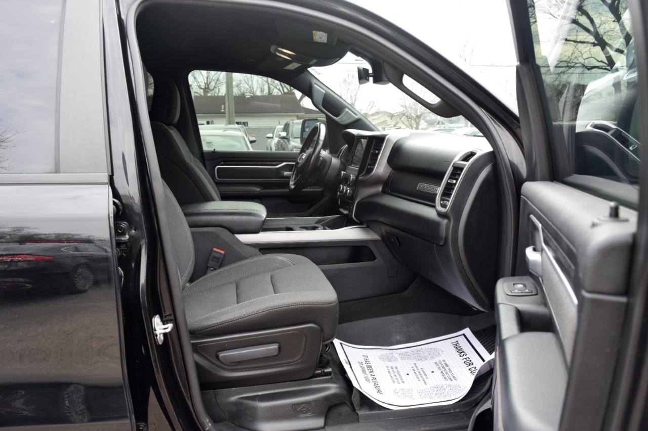 RAM 1500 Big Horn 4x4 Quad Cab 6'4" Box 2021