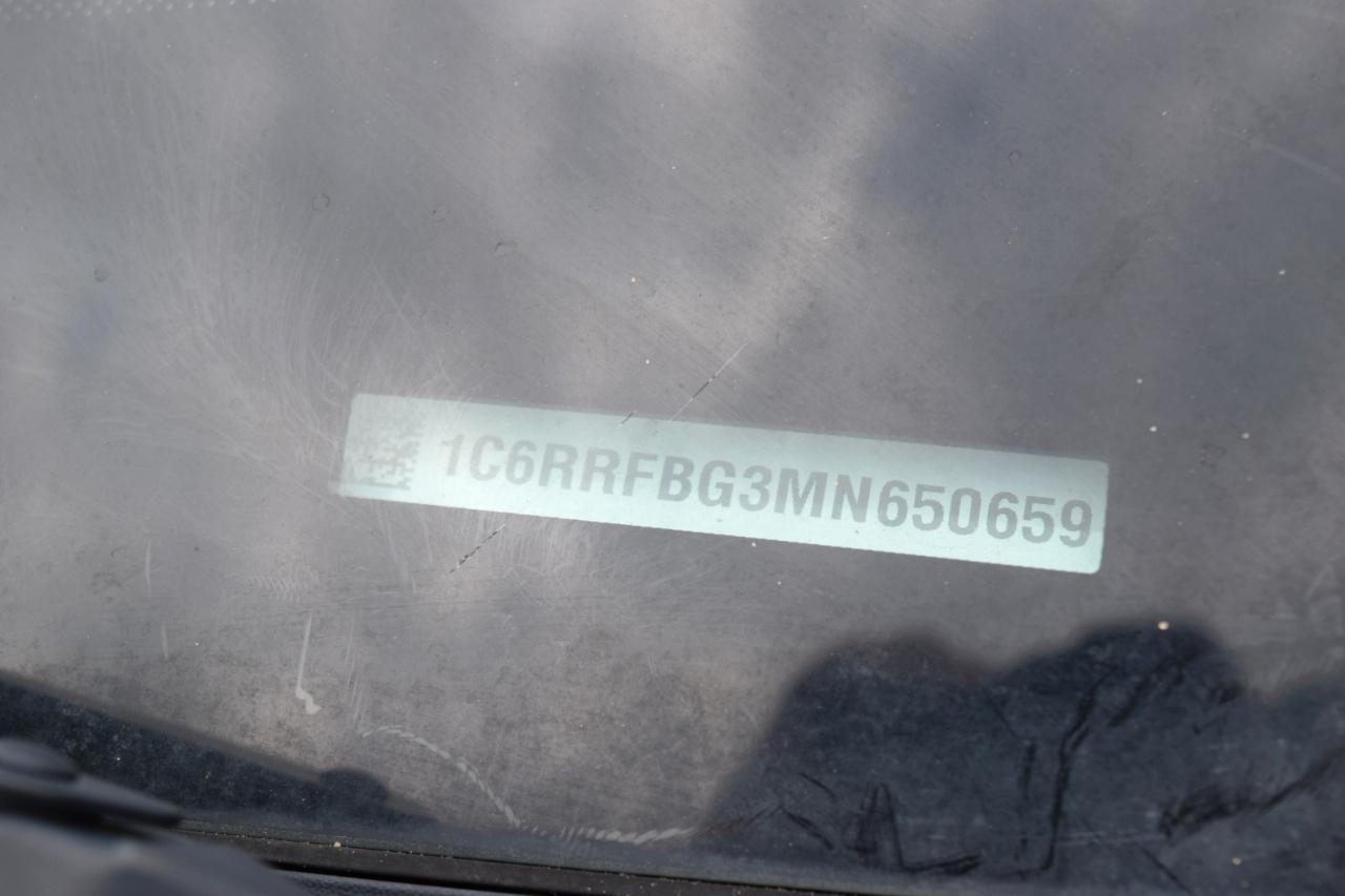 RAM 1500 Big Horn 4x4 Quad Cab 6'4" Box 2021