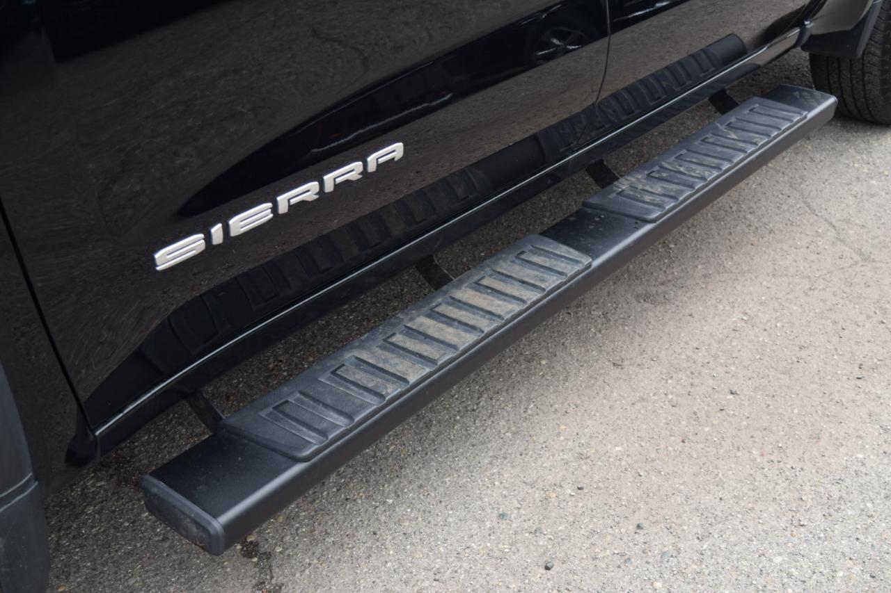 GMC Sierra 1500 4WD Crew Cab 147" SLT 2022