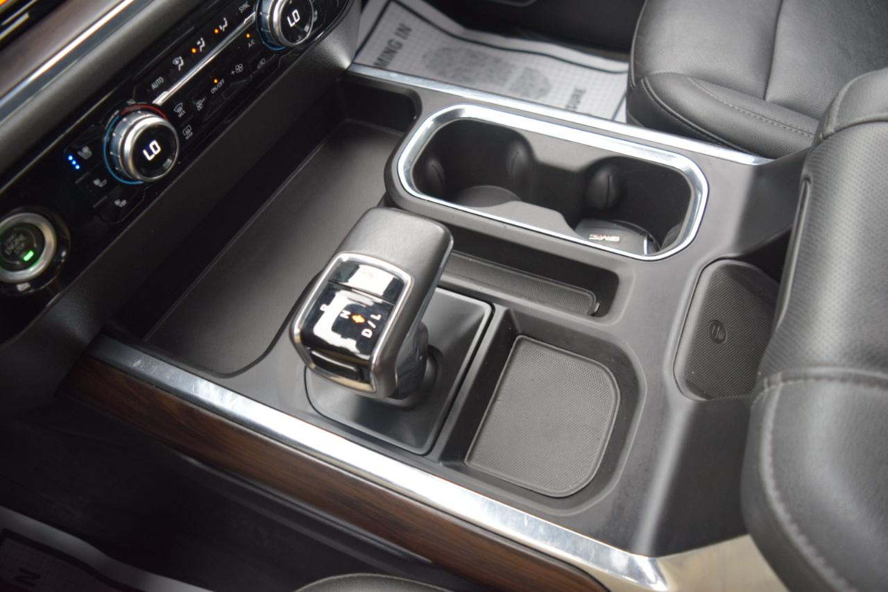 GMC Sierra 1500 4WD Crew Cab 147" SLT 2022