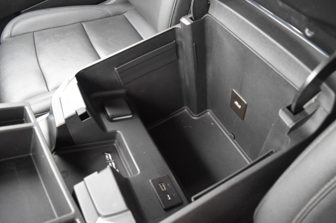 GMC Sierra 1500 4WD Crew Cab 147" SLT 2022