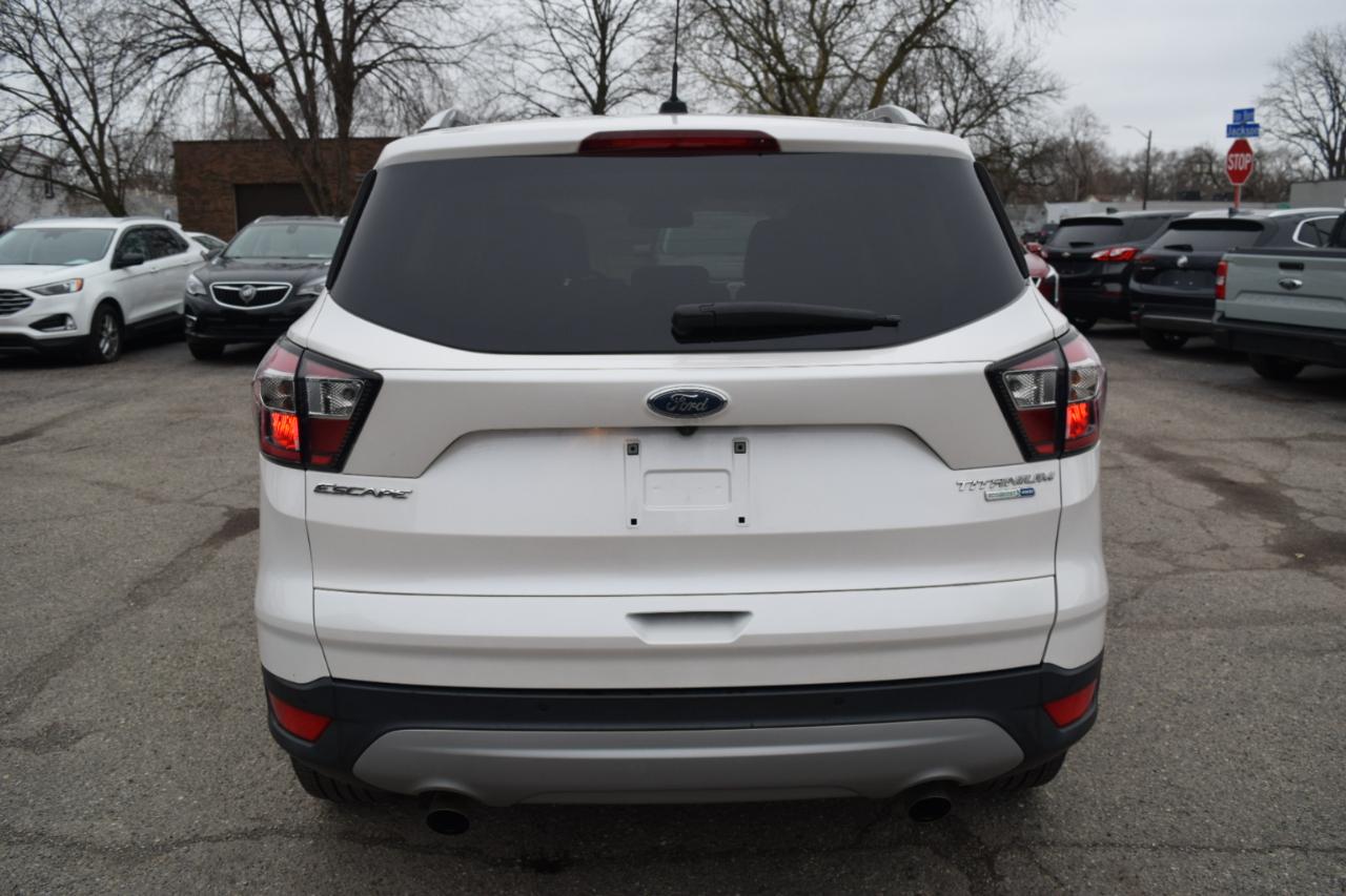 Ford Escape Titanium 4WD 2017