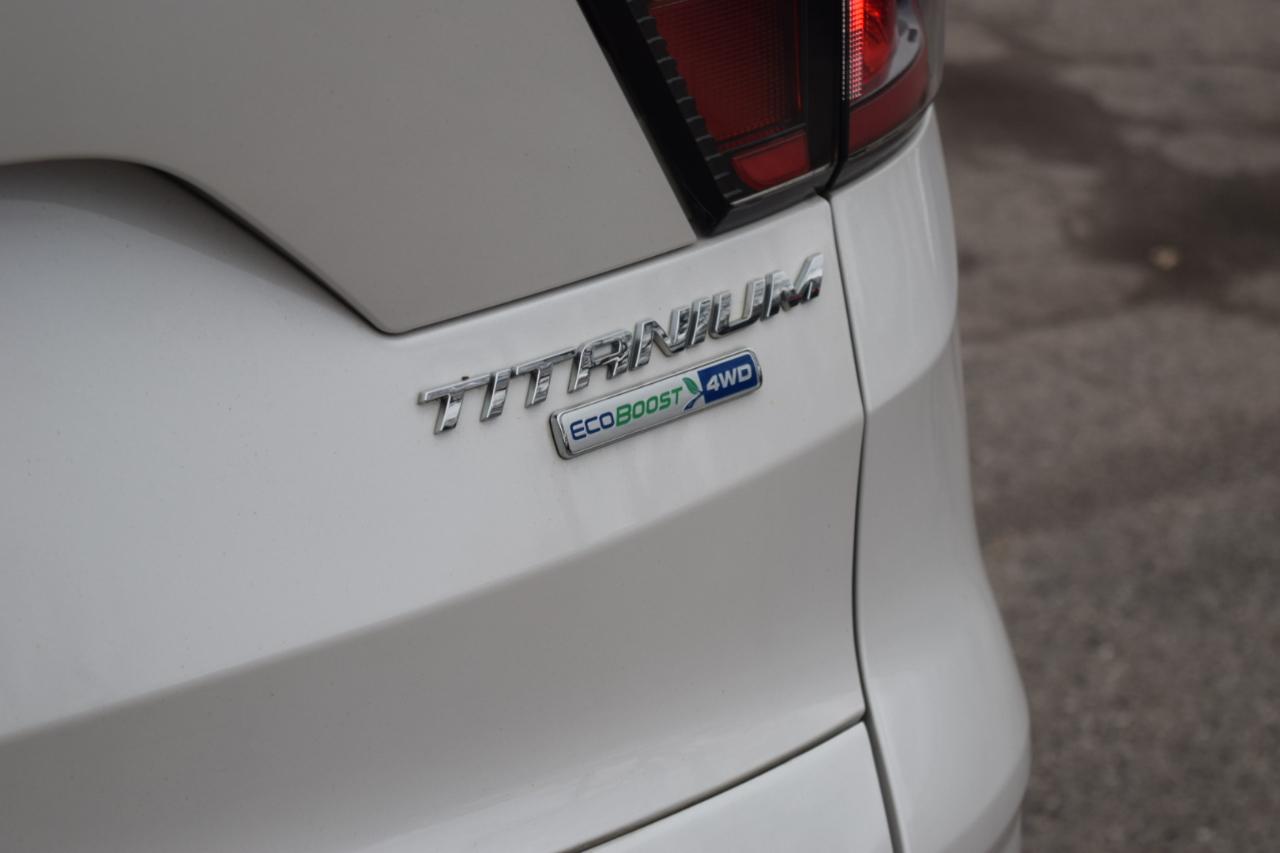 Ford Escape Titanium 4WD 2017