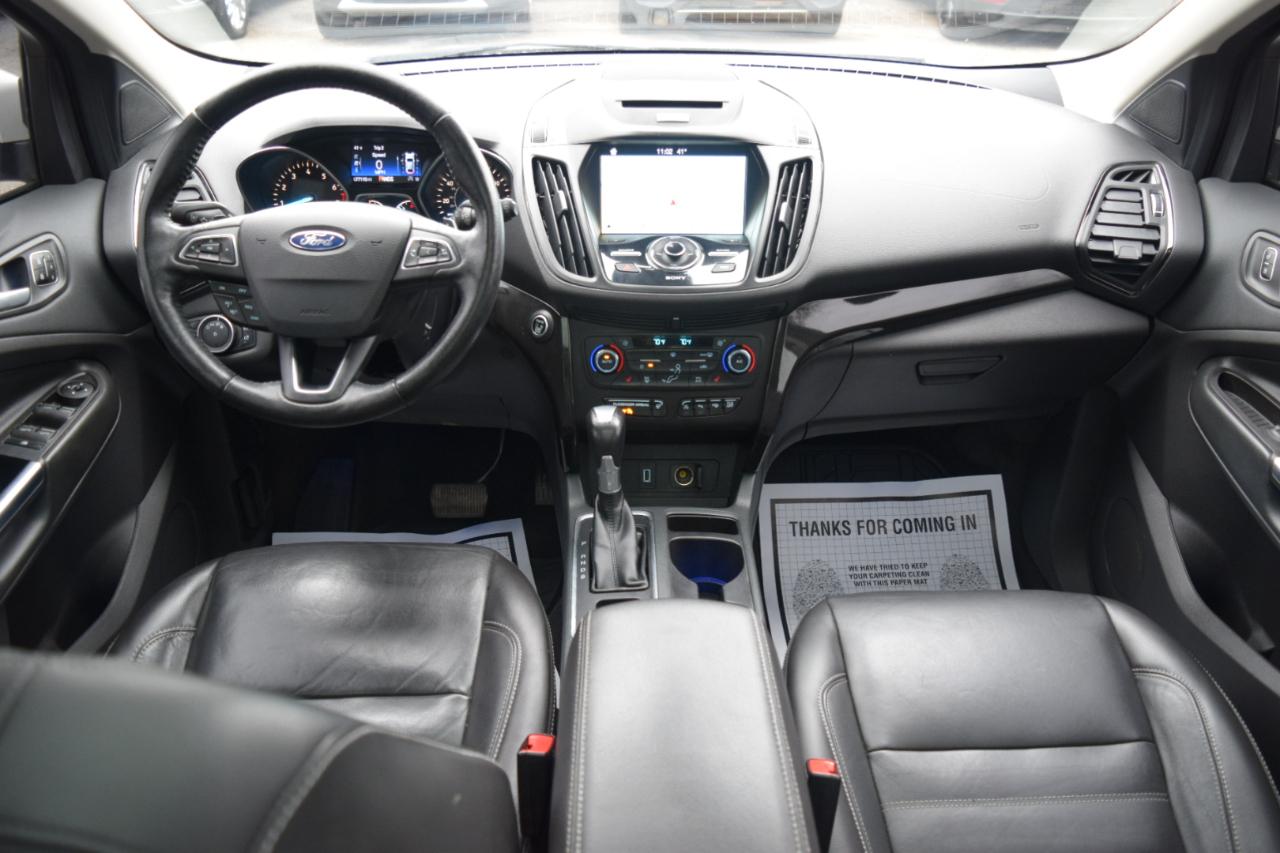 Ford Escape Titanium 4WD 2017