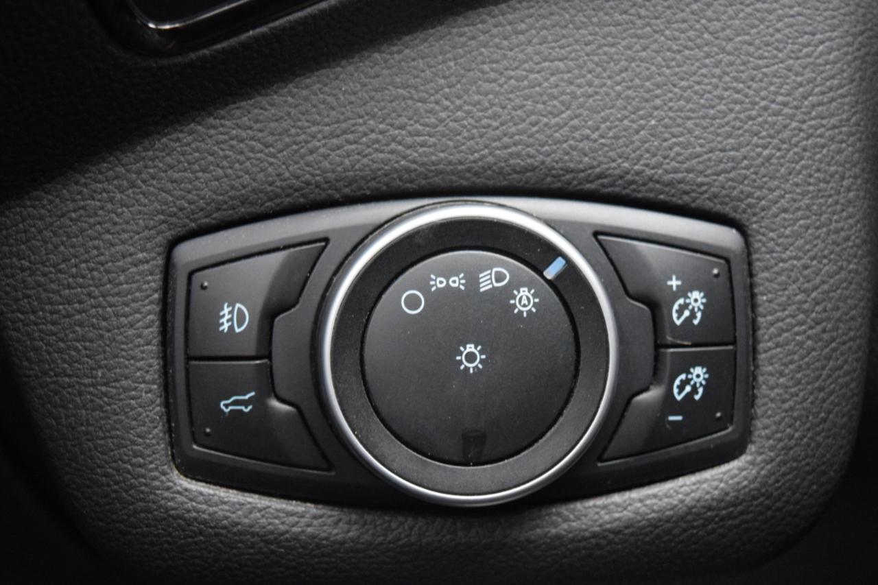 Ford Escape Titanium 4WD 2017