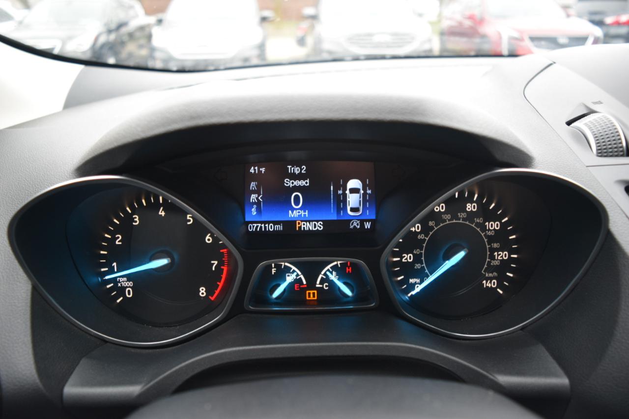 Ford Escape Titanium 4WD 2017