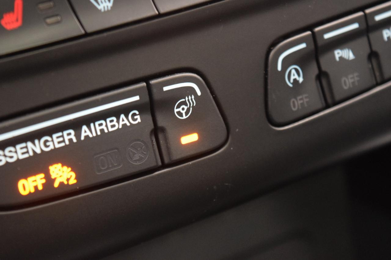 Ford Escape Titanium 4WD 2017