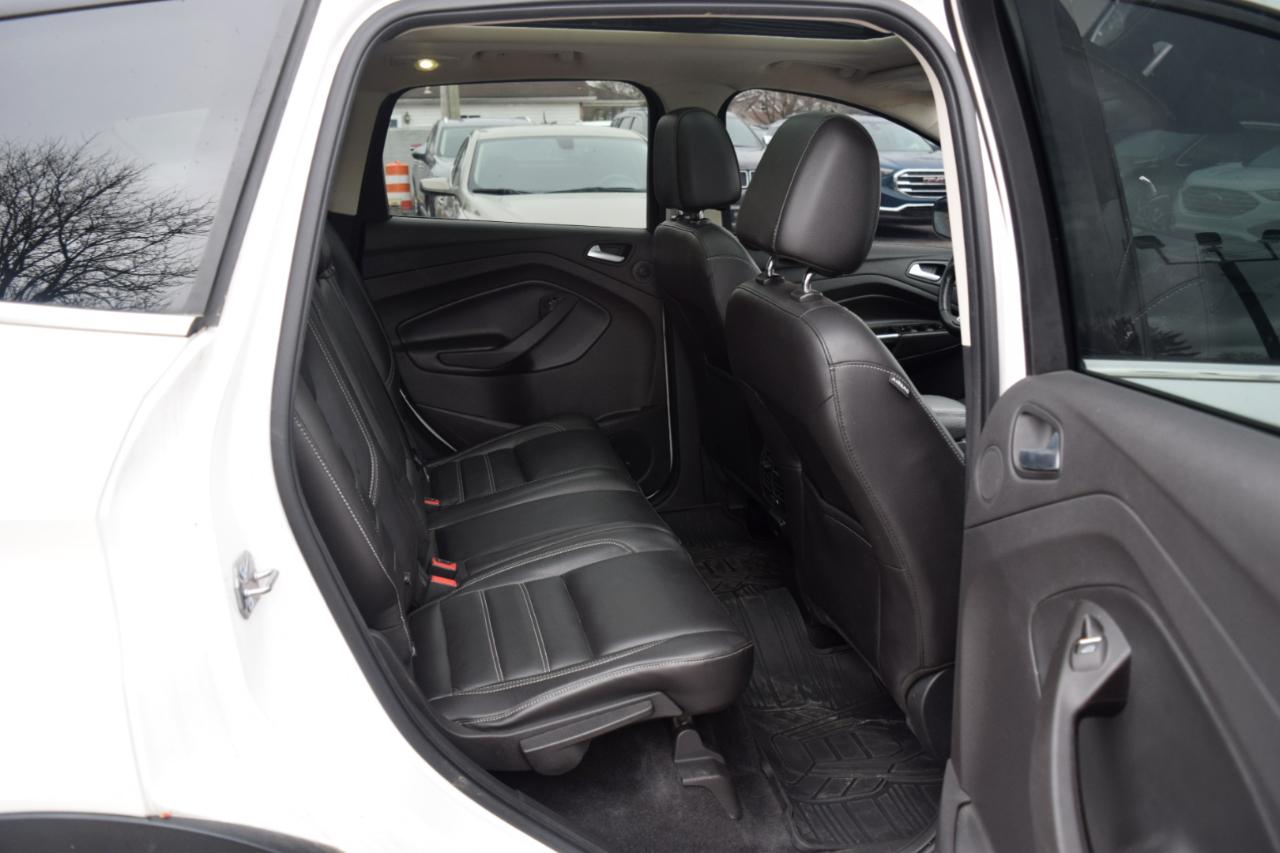 Ford Escape Titanium 4WD 2017