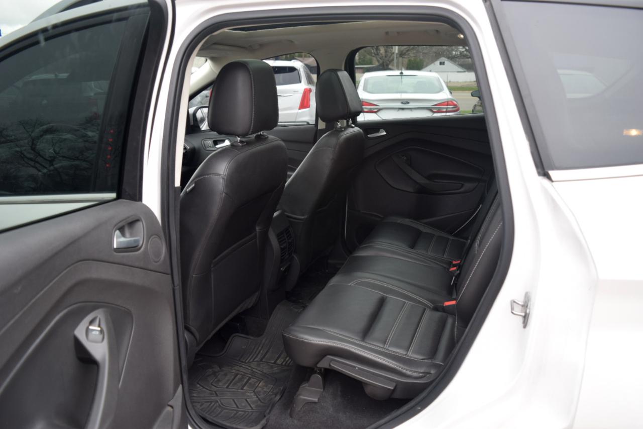 Ford Escape Titanium 4WD 2017