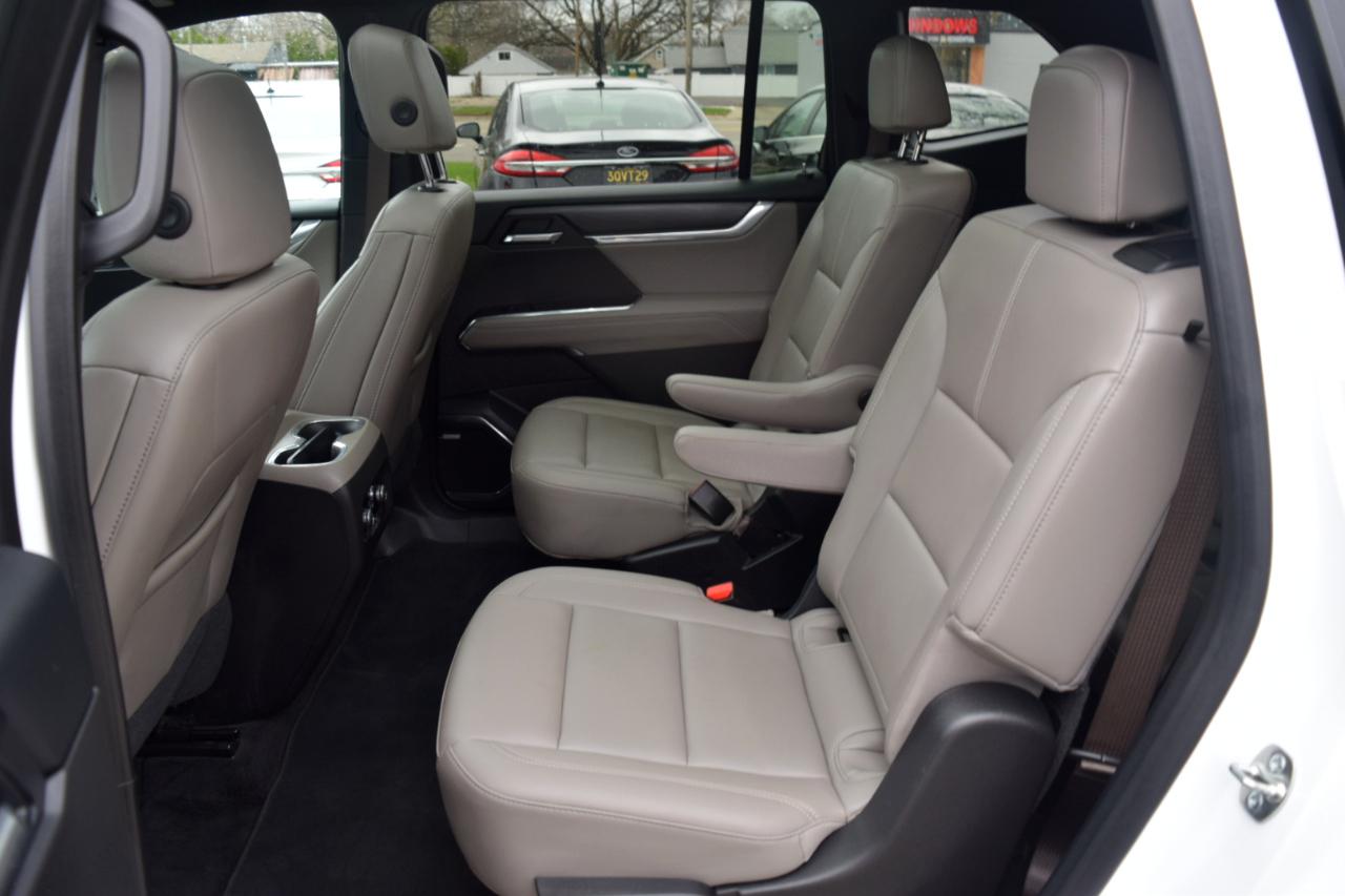 GMC Acadia AWD 4dr Elevation 2025