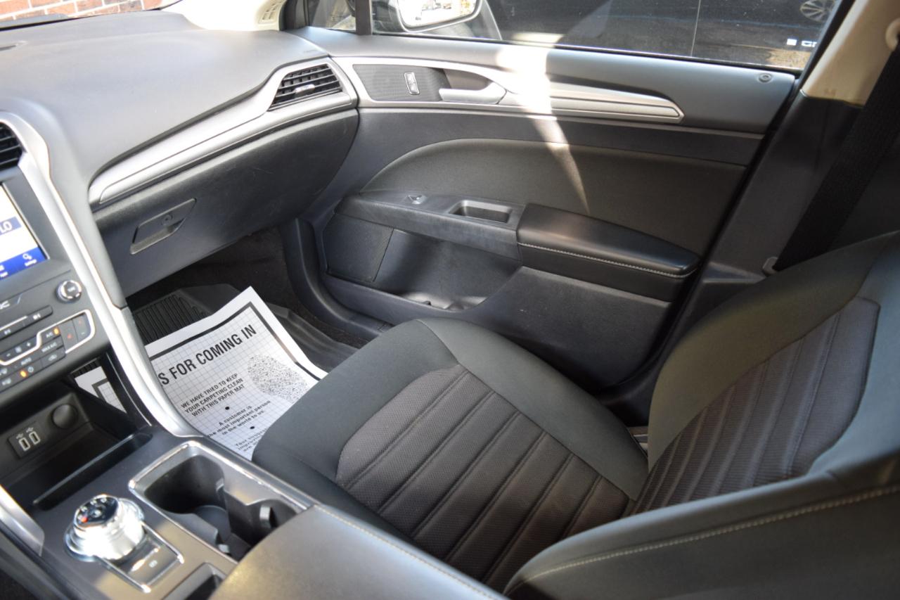 Ford Fusion SE AWD 2020