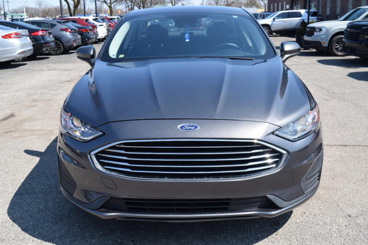Ford Fusion SE FWD 2020