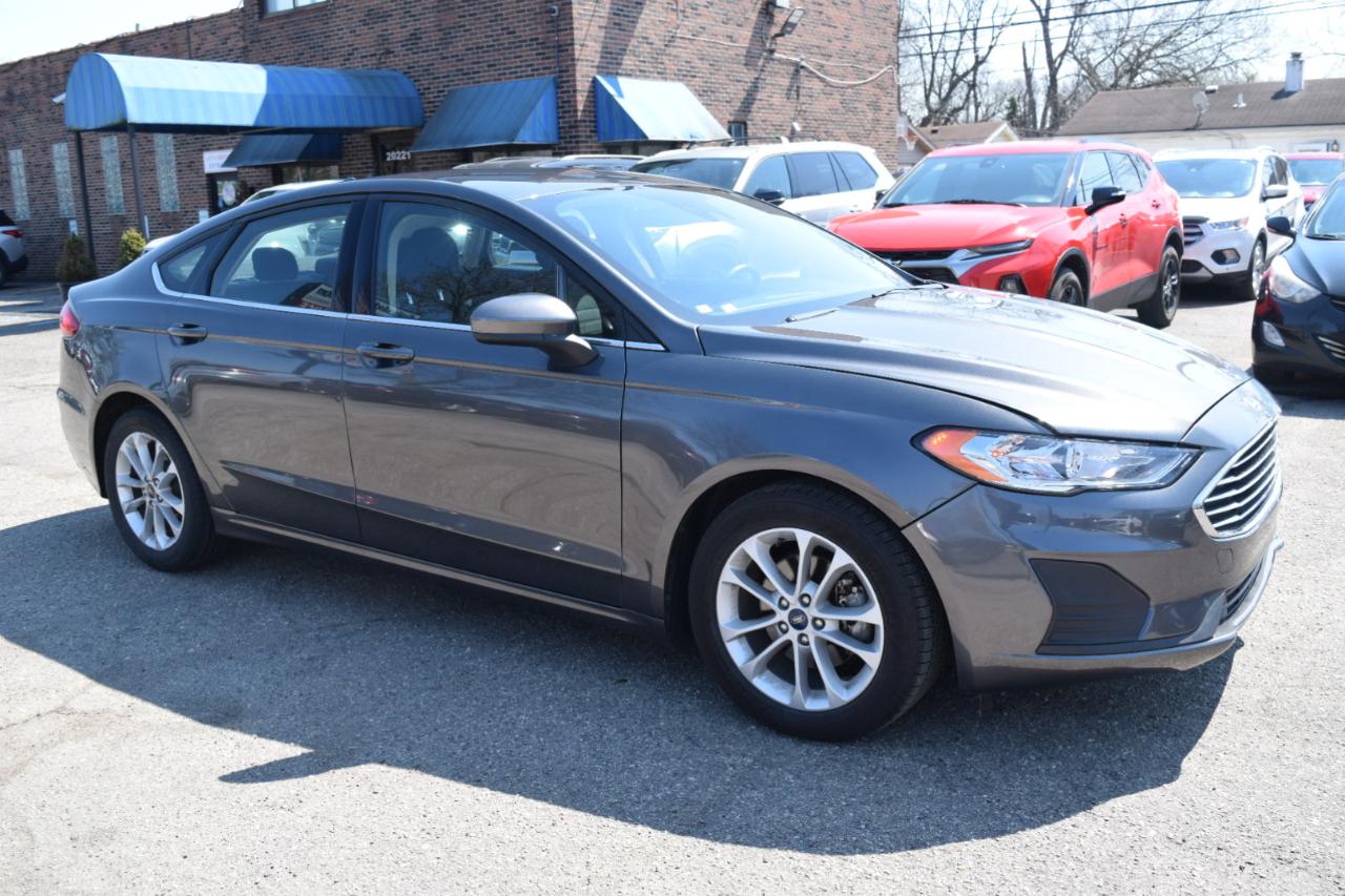 Ford Fusion SE FWD 2020