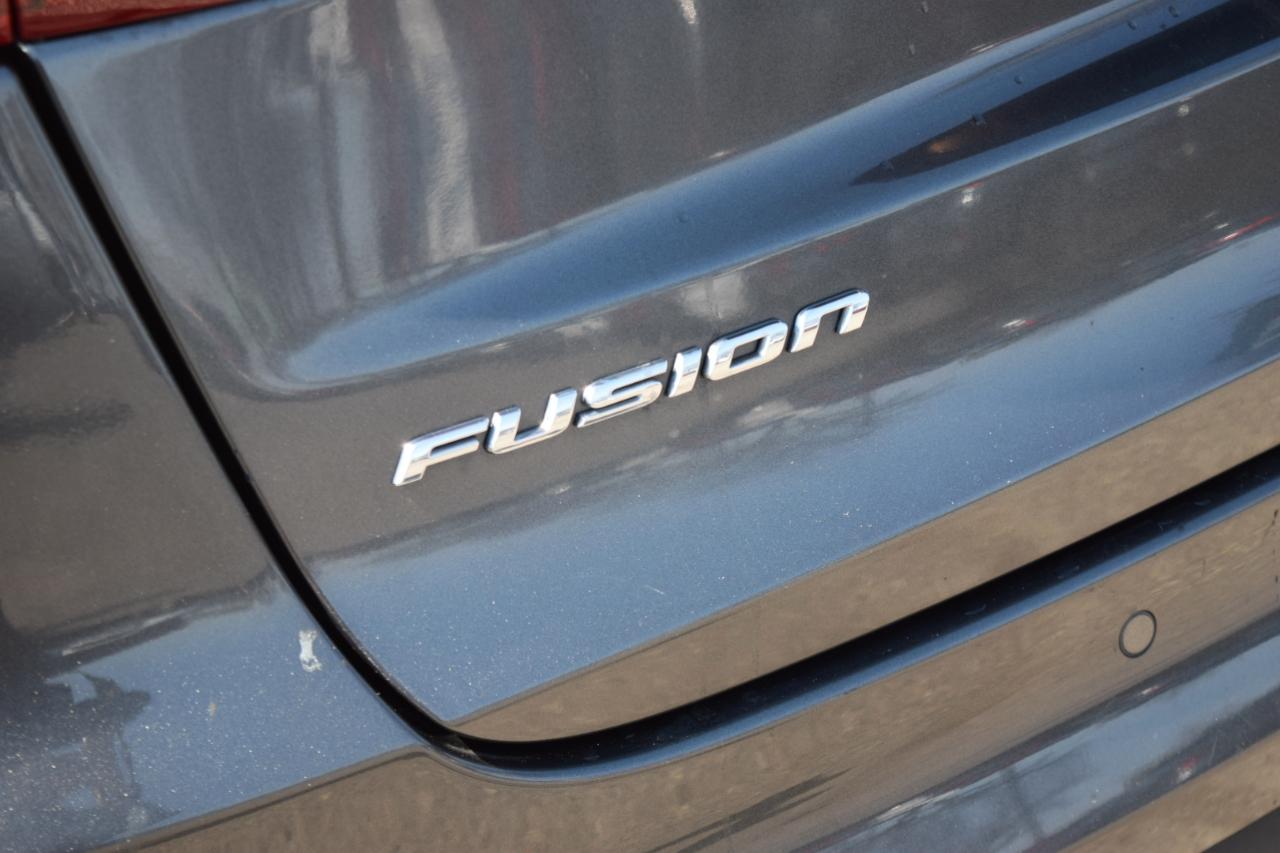 Ford Fusion SE FWD 2020